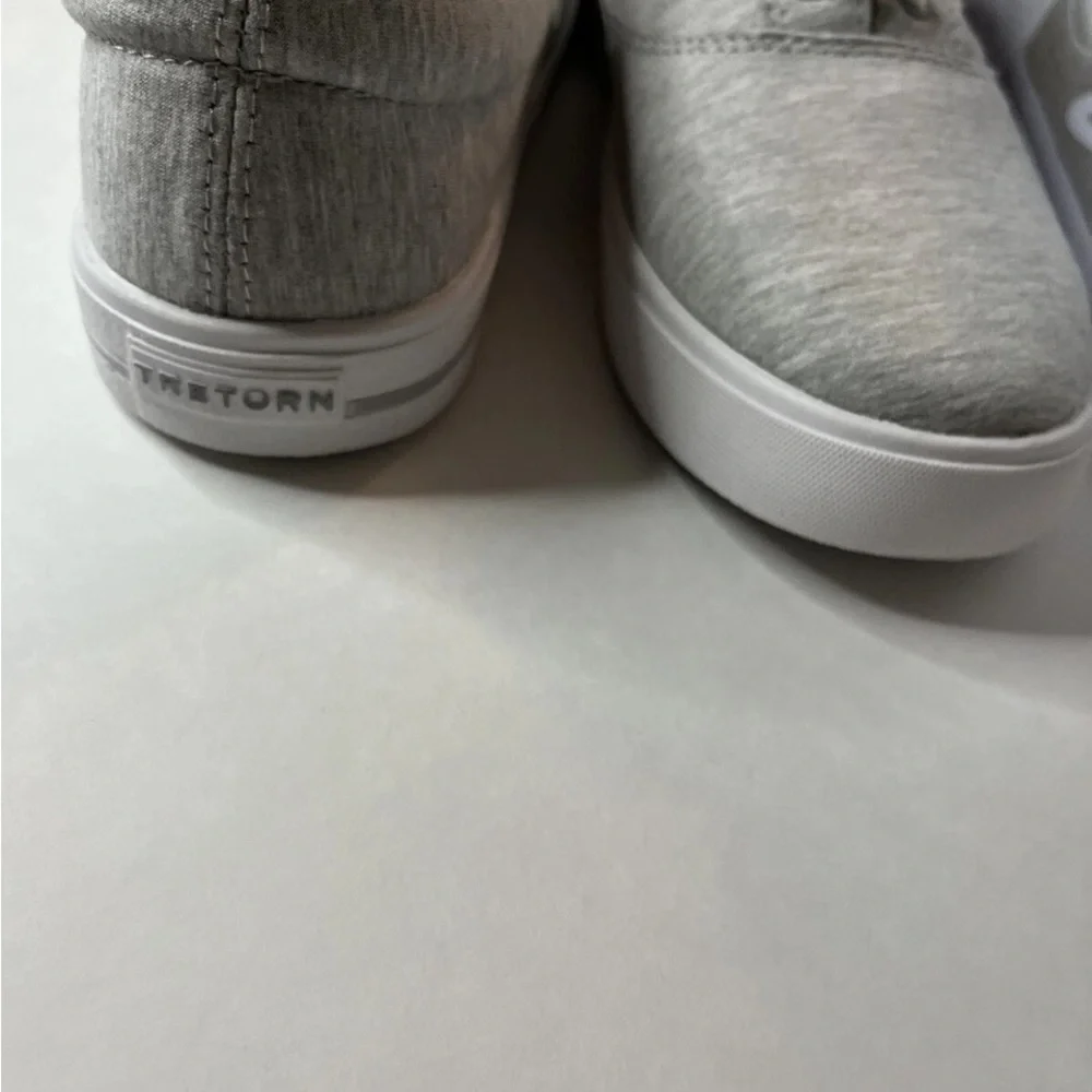 Tretorn Gray and White Sneakers Classic Casual Design